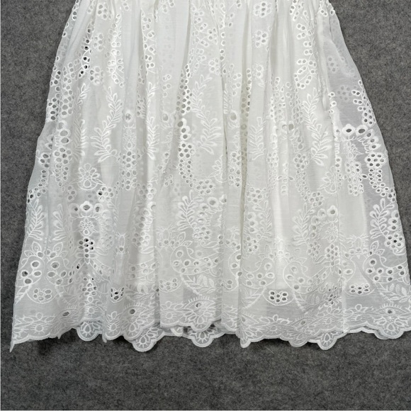 H&M Dress Size UK 6 Womens White Embroidered V Neck Ruffle Cross Front Lined - Picture 13 of 13
